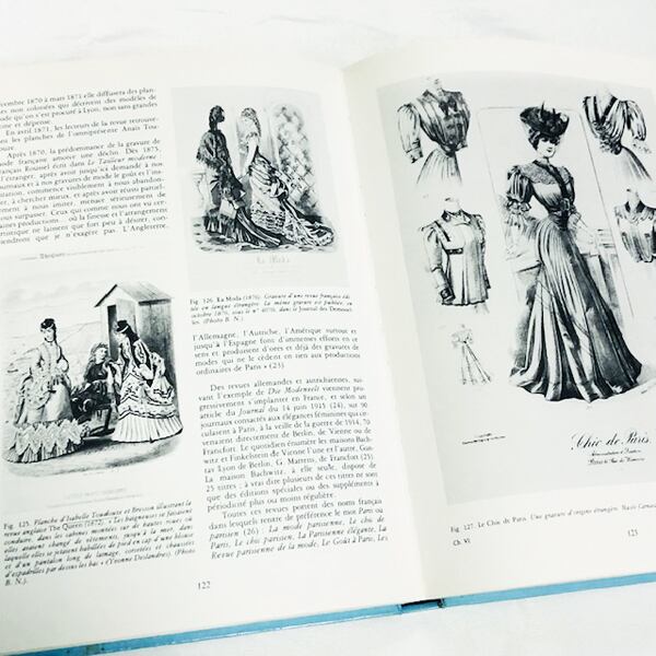 女性モードのエングレーヴィングの歴史「La Gravure de Mode Feminine en France」