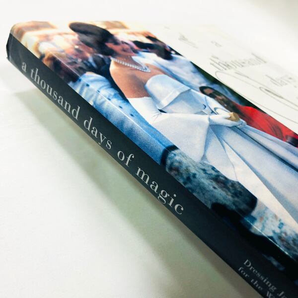 カッシーニのジャッキー・ルック「A Thousand Days of Magic: Dressing Jacqueline Kennedy..」