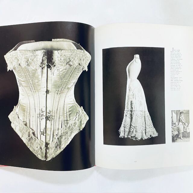女の下着の歴史／セシル・サンローラン「Histoire Imprevue des Dessous Feminins」