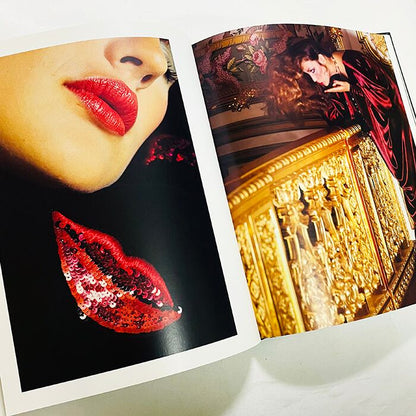 イヴ・サンローラン作品集「Yves Saint-Laurent」2010年プティ・パレでの展覧会