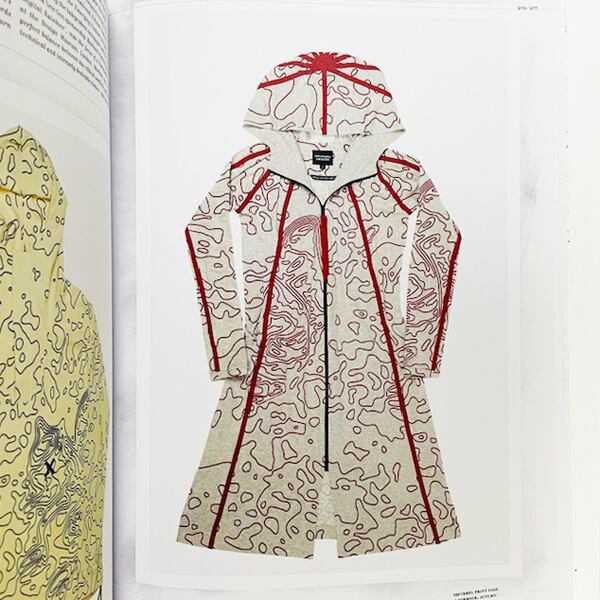 10人のキュレーターによる100人のデザイナー「Pattern: 100 Fashion Designers, 10 Curators」