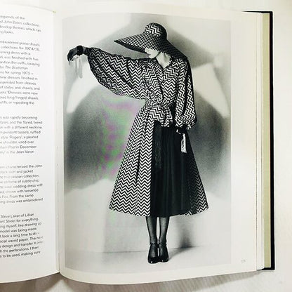 ジョン・ベイツ作品集「John Bates: Fashion Designer」