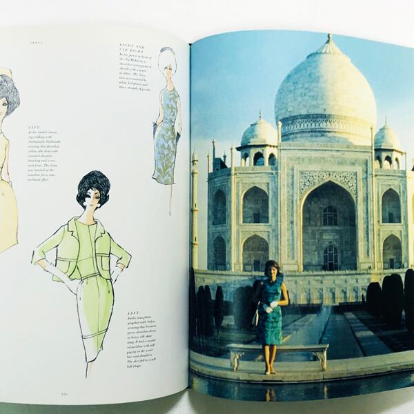 カッシーニのジャッキー・ルック「A Thousand Days of Magic: Dressing Jacqueline Kennedy..」