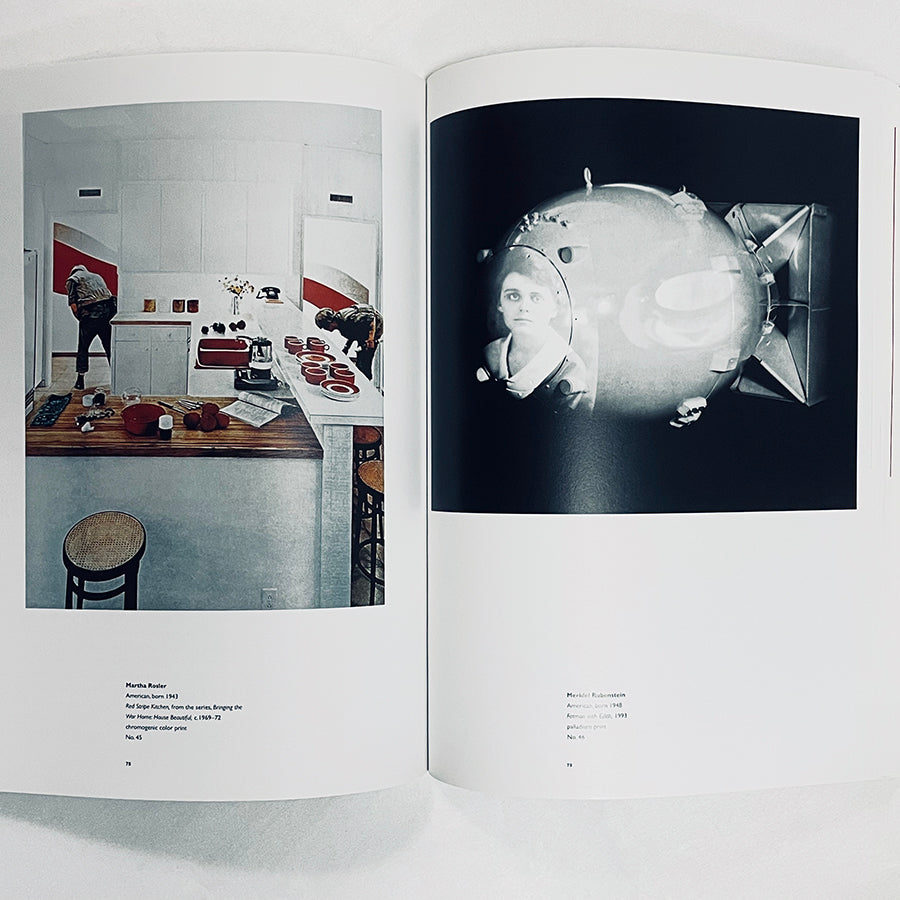 Defining Eye: Women Photographers of the 20th Century / 20世紀の女性写真家