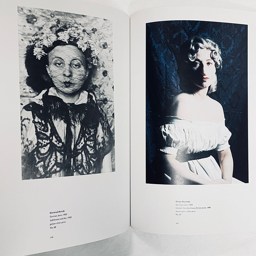 Defining Eye: Women Photographers of the 20th Century / 20世紀の女性写真家