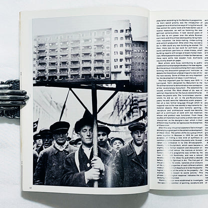 The Avant-Garde: Russian Architecture in the Twenties / 1920年代のロシア・アヴァンギャルド建築