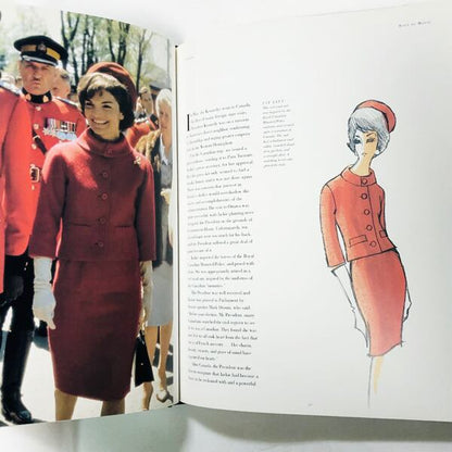 カッシーニのジャッキー・ルック「A Thousand Days of Magic: Dressing Jacqueline Kennedy..」
