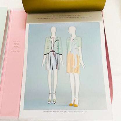 CAMP: Notes on Fashion / メトロポリタン・ミュージアム企画展 図録