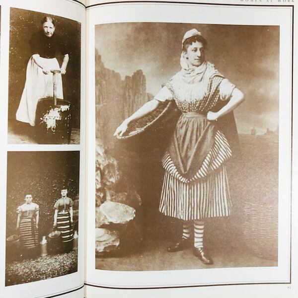ヴィクトリア朝のスタジオ肖像写真「A Victorian Portrait」