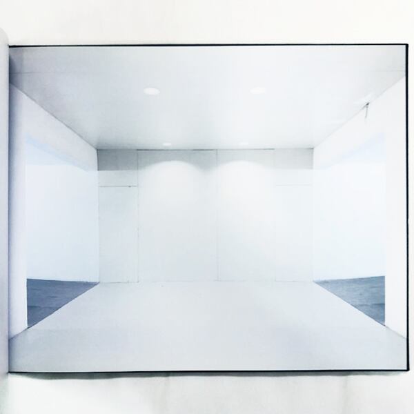 エドガー・マーティンス写真集「edgar martins: when light casts no shadow」