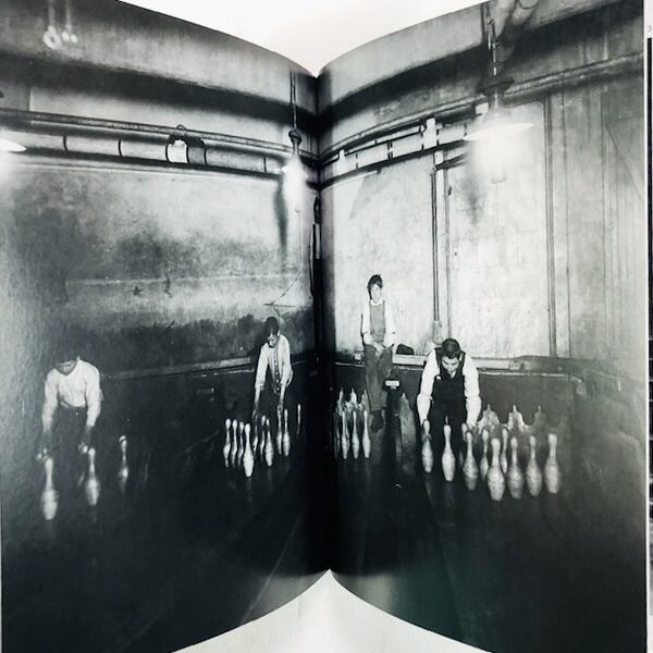 Lewis W. Hine: America at Work / ルイス・ハイン写真集【ｼｭﾘﾝｸ未開封新本】