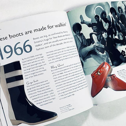 女性の靴の歴史「Shoes: What Every Woman Should Know」