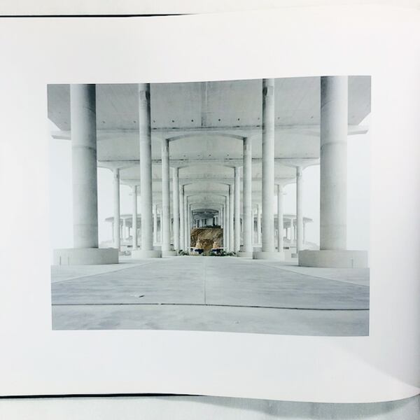 エドガー・マーティンス写真集「edgar martins: when light casts no shadow」