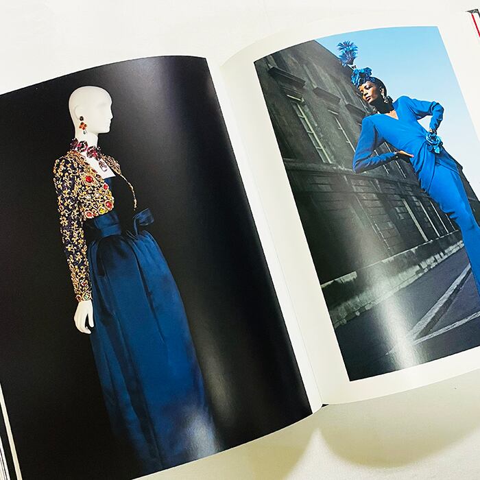 イヴ・サンローラン作品集「Yves Saint-Laurent」2010年プティ・パレでの展覧会