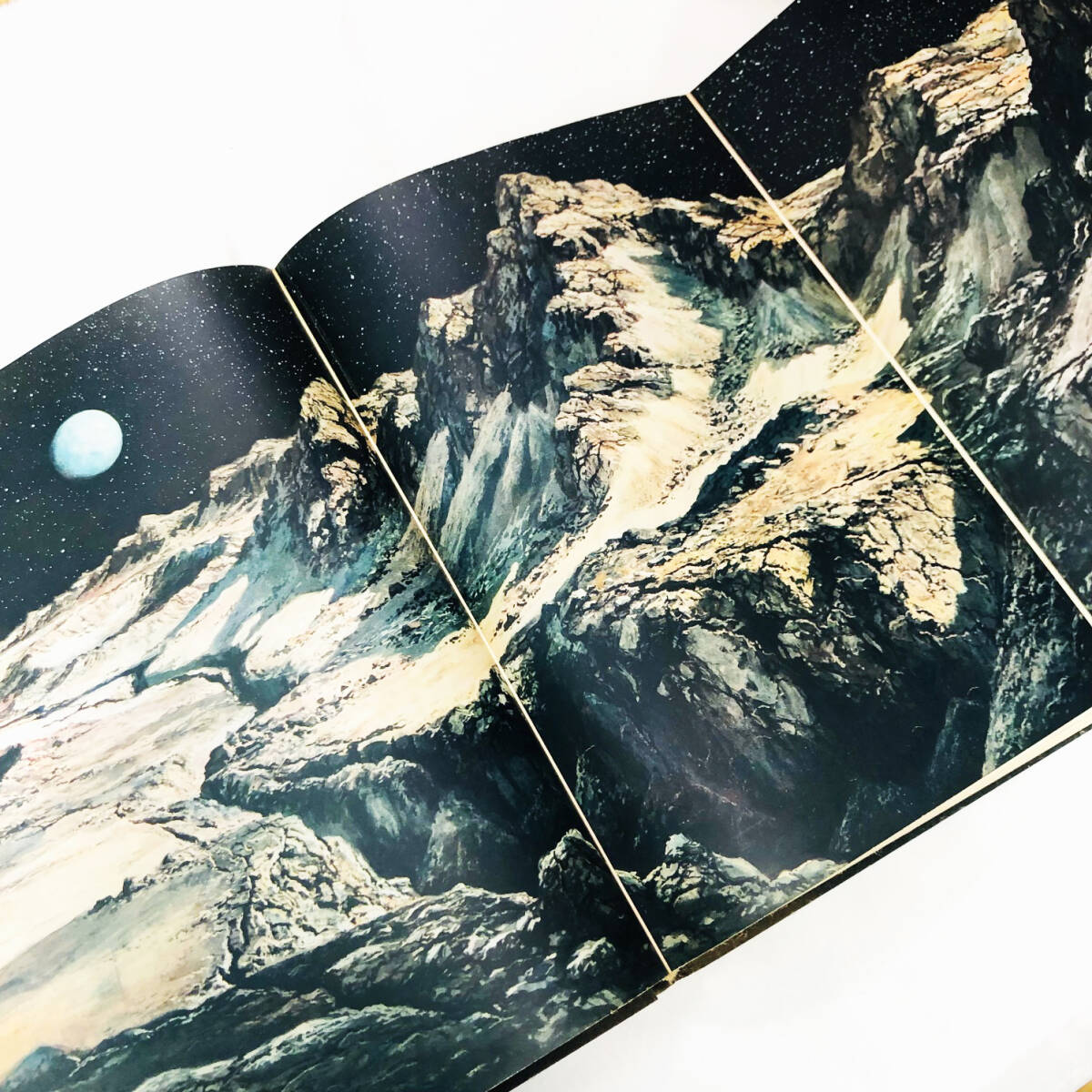 The Moon and the Planets」illustrated by Ludek Pesek / ルディエク・ペシェク画集「月と惑星」1965年刊