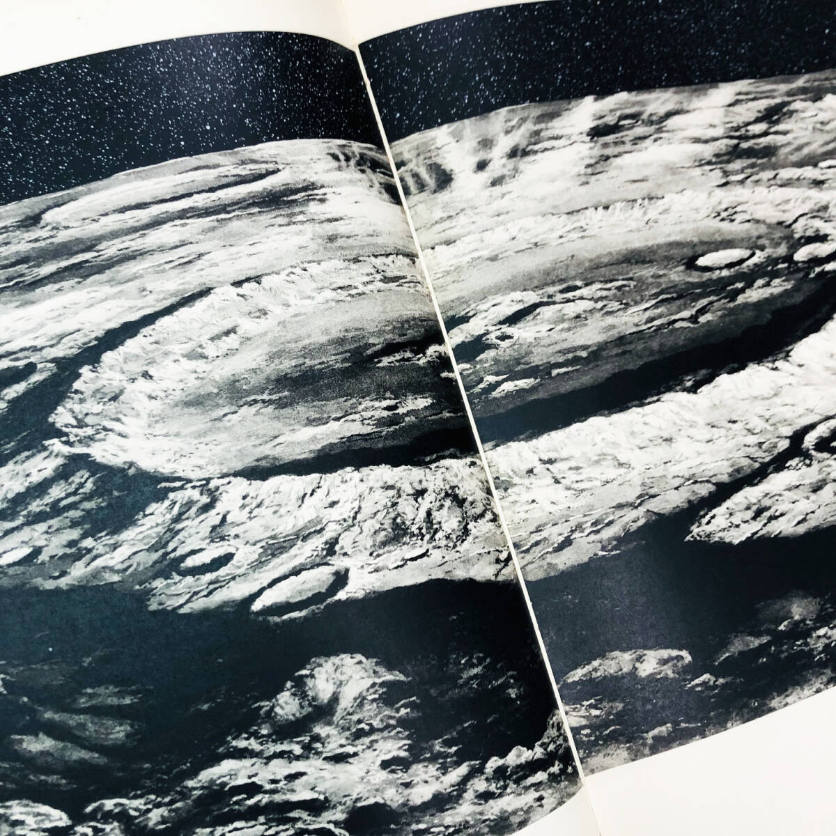 The Moon and the Planets」illustrated by Ludek Pesek / ルディエク・ペシェク画集「月と惑星」1965年刊