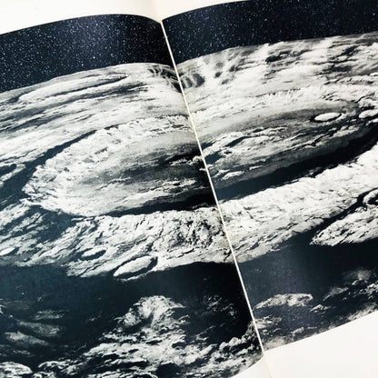 The Moon and the Planets」illustrated by Ludek Pesek / ルディエク・ペシェク画集「月と惑星」1965年刊